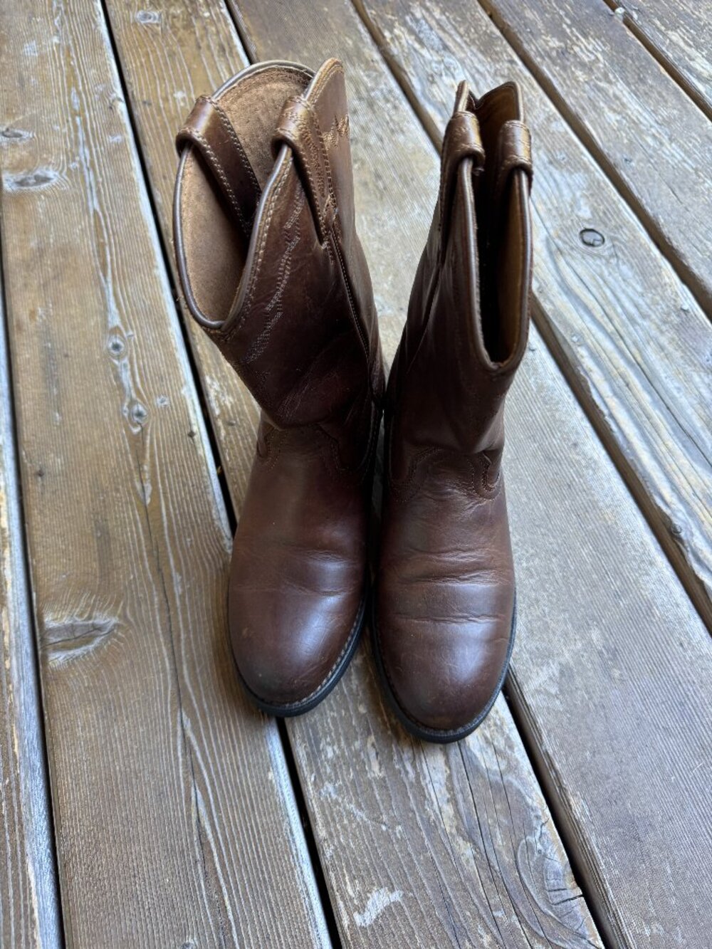 Ariat Distressed Brown Leather Heritage Roper Western Cowgirl Boots - Women's 6B